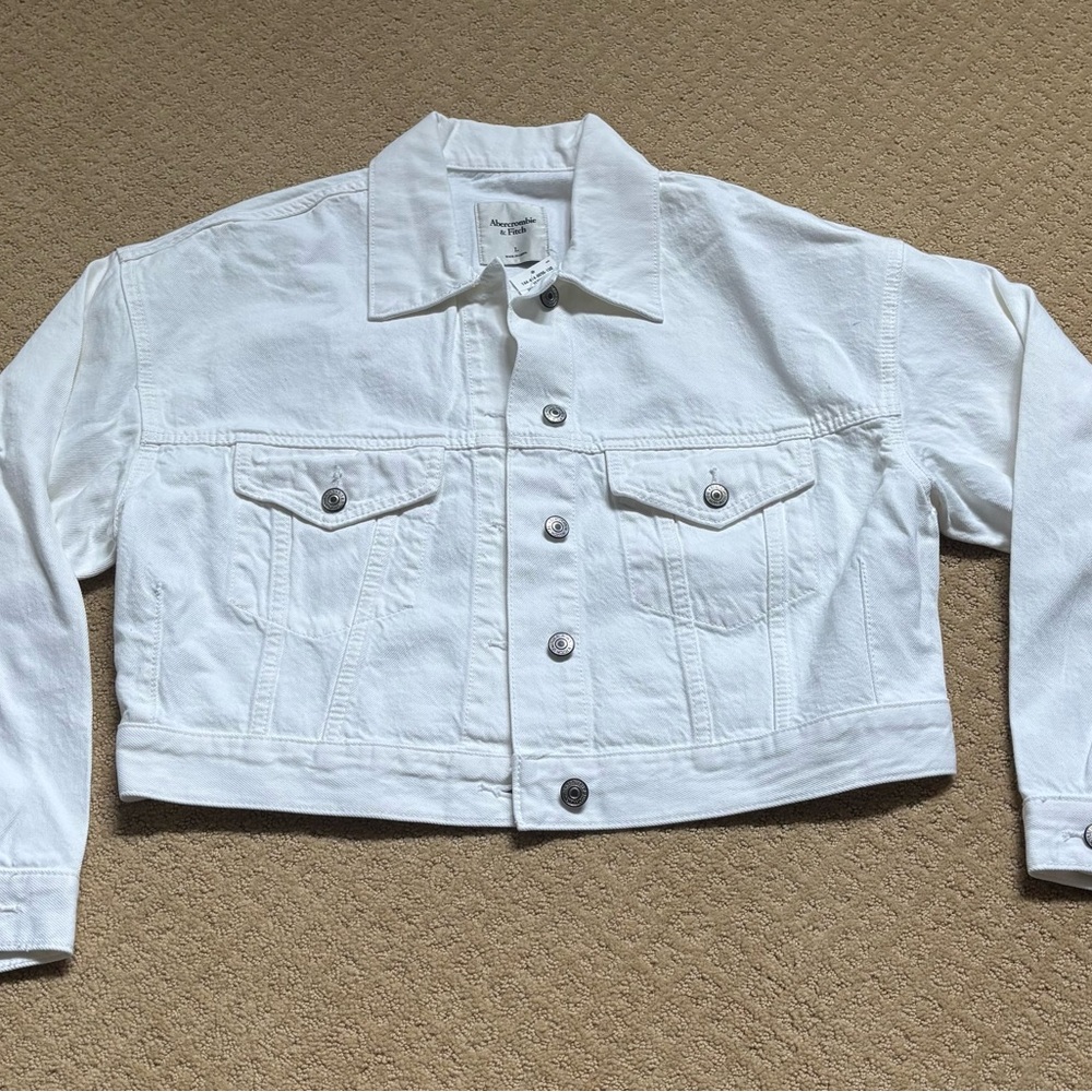Abercrombie Women’s White Cropped Denim Trucker Jacket